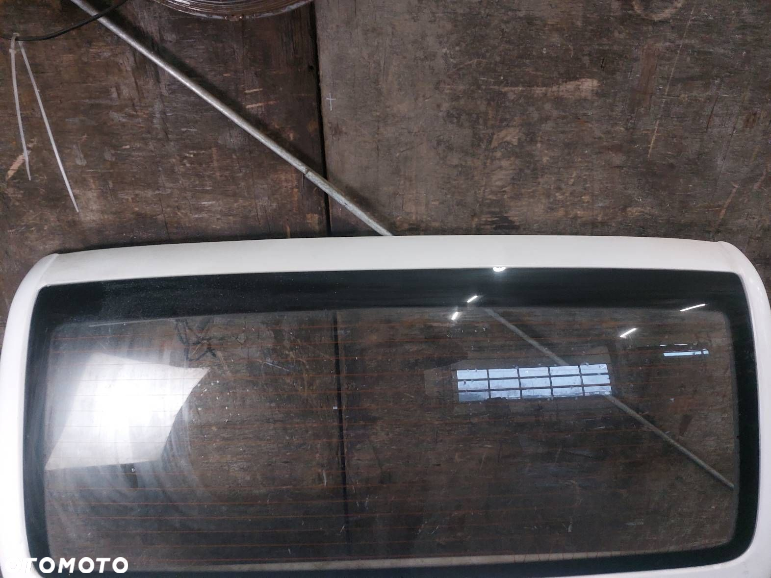 KLAPA BAGAŻNIKA SZYBA TYŁ TYLNA MERCEDES VITO W638 - 2