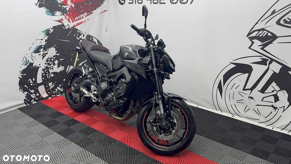 Yamaha MT - 4