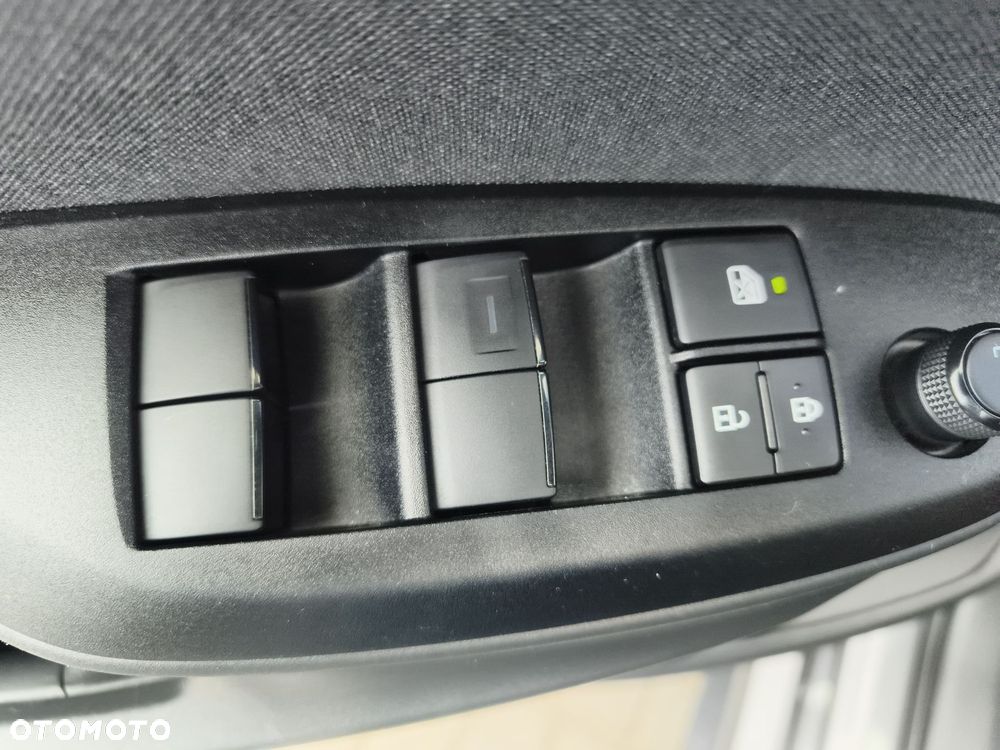 Toyota Yaris Hybrid 1.5 Style - 21