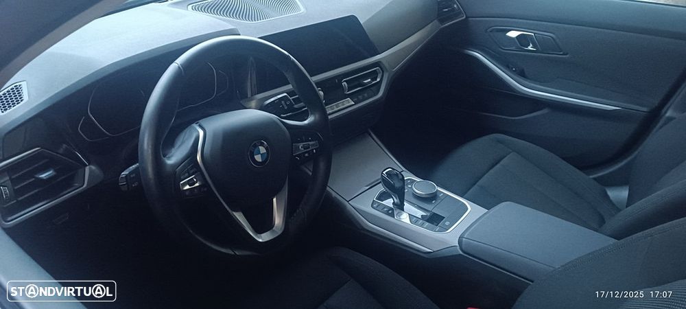 BMW 330 e Aut. Advantage - 10