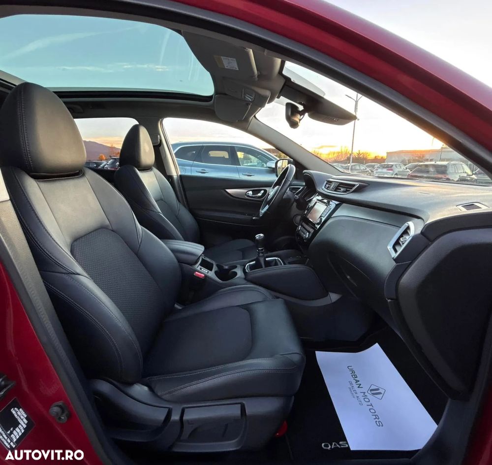 Nissan Qashqai 1.5 DCI Start/Stop Tekna - 16