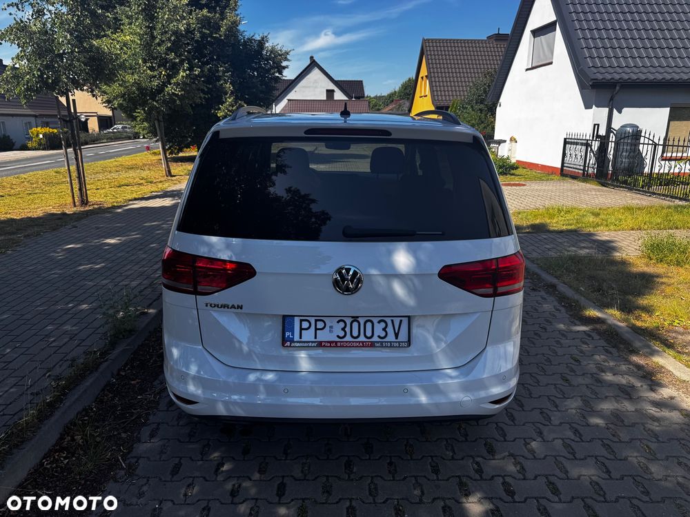 Volkswagen Touran 1.4 TSI BMT Comfortline DSG - 4