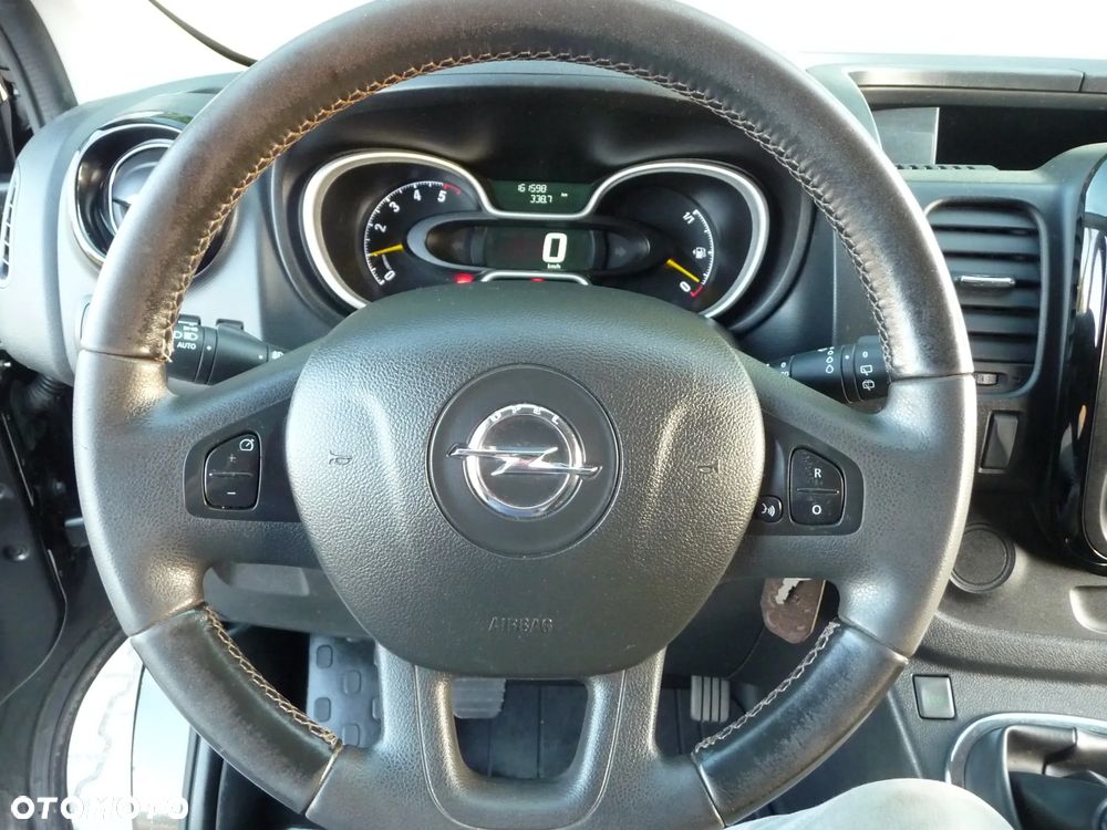 Opel Vivaro - 13
