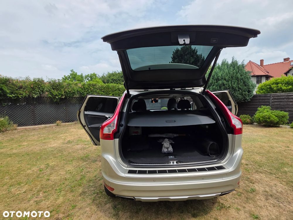 Volvo XC 60 T5 Drive-E Summum - 4