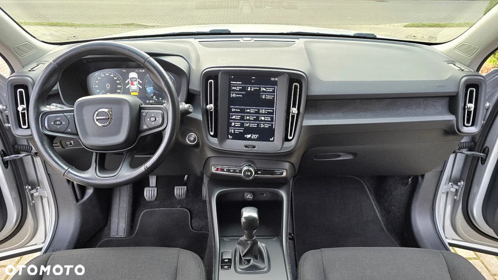 Volvo XC 40 D3 Momentum Core - 9
