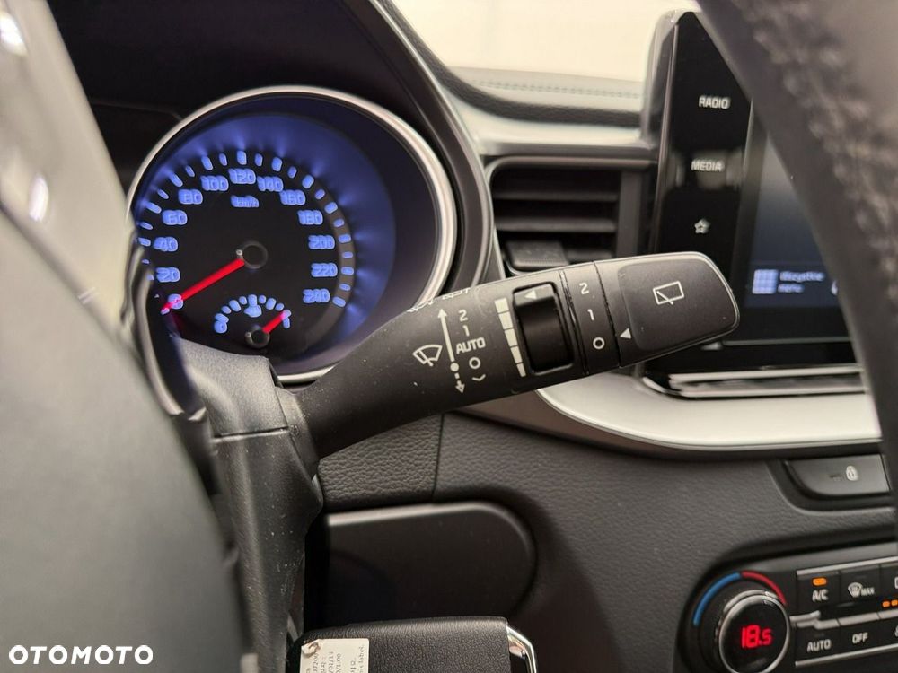 Kia Ceed - 25