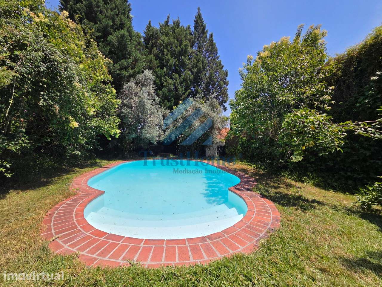 Moradia V5 com jardim, piscina e ginásio no centro de Coruche - Grande imagem: 5/60