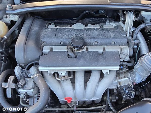 B5244T4 kompletny silnik 2.4 benzyna Volvo S60 S80 180KM / 132kW - 1