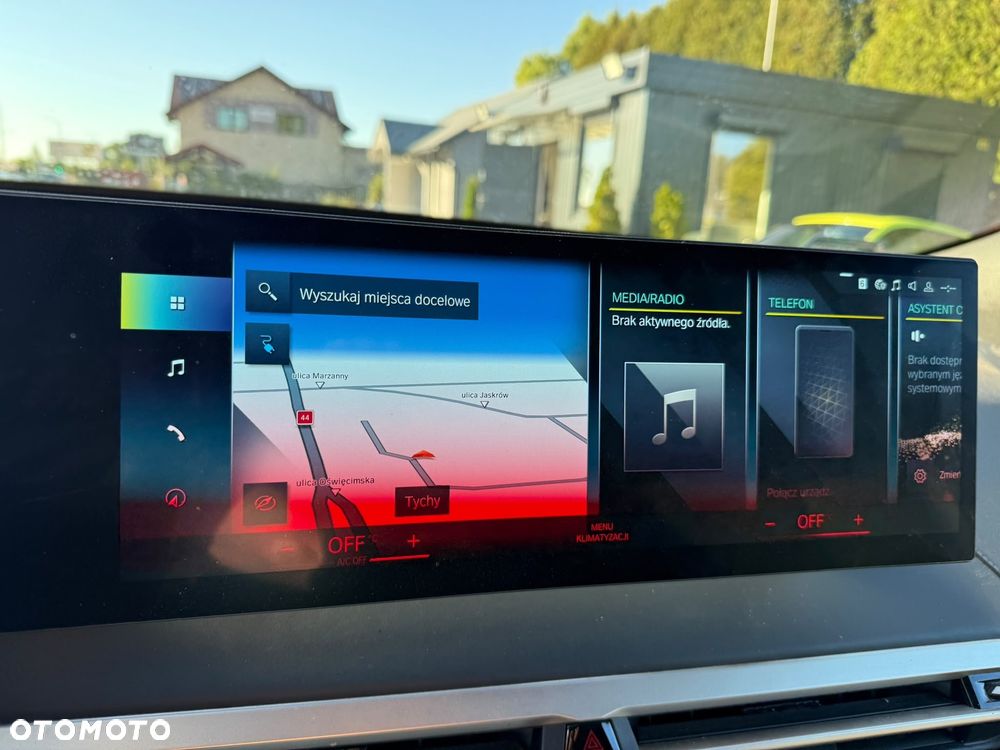 BMW iX xDrive40 76.6kWh - 18