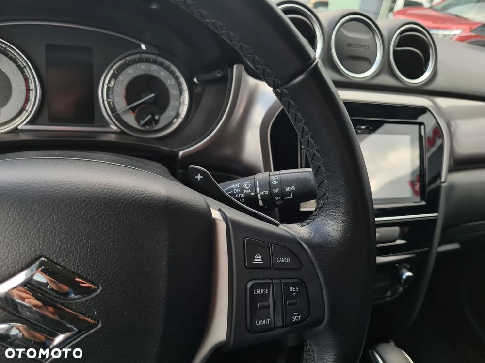 Suzuki Vitara ver-1-5-strong-hybrid-premium-2wd-ags - 16