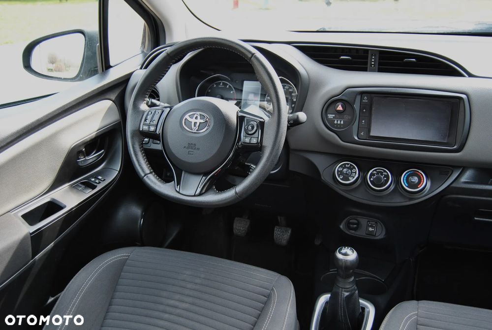 Toyota Yaris - 11