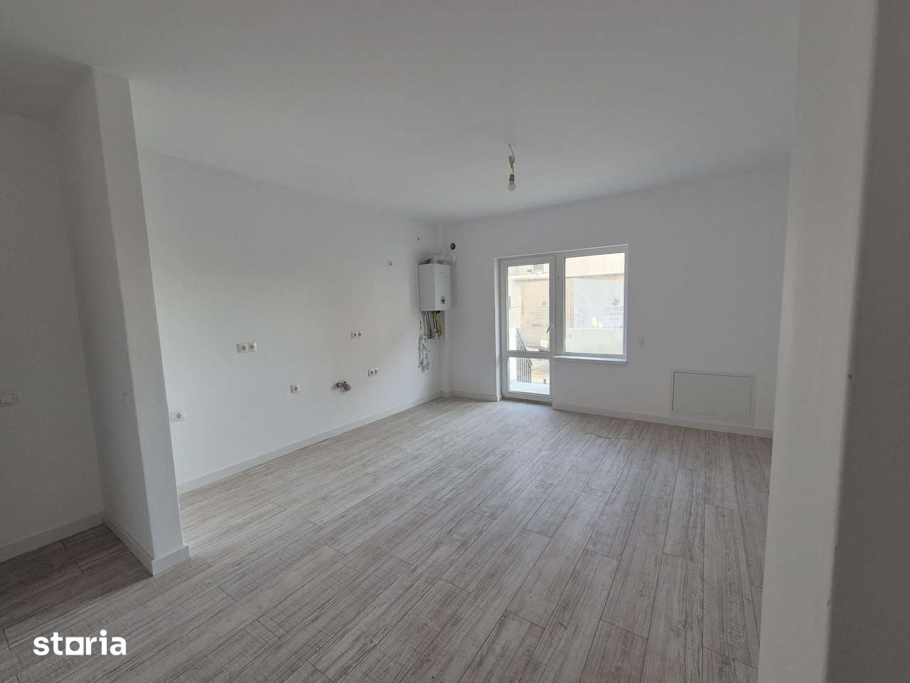 Apartament 3 camere - Etaj 2, parcare inclusă - Doamna Stanca — fotografia 1