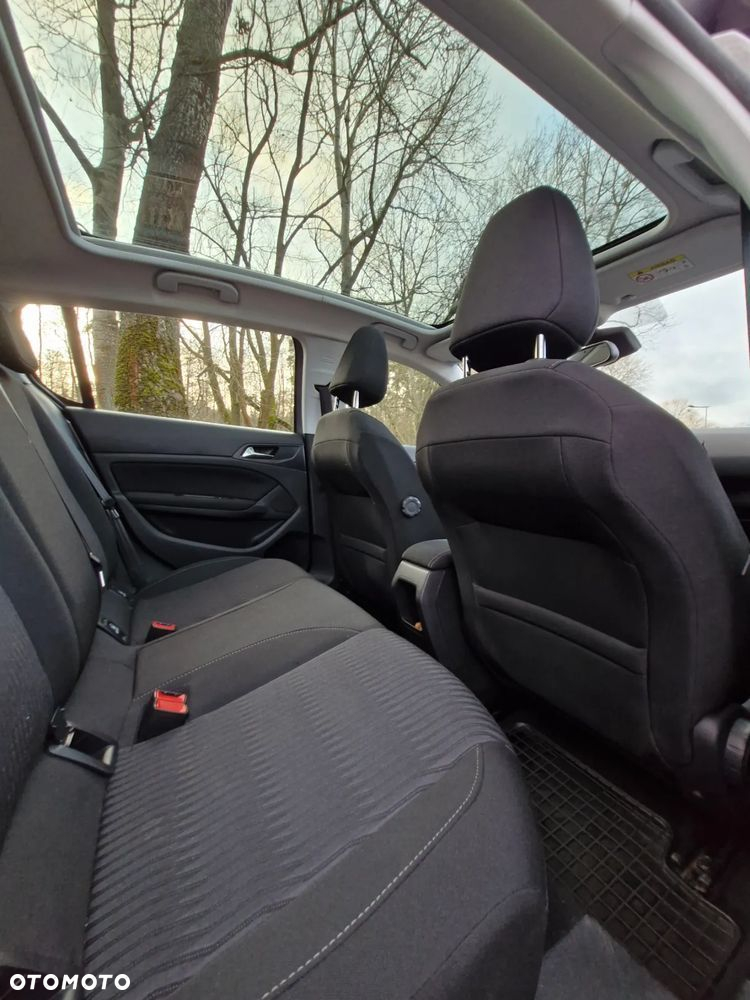 Peugeot 308 1.6 THP Active - 27