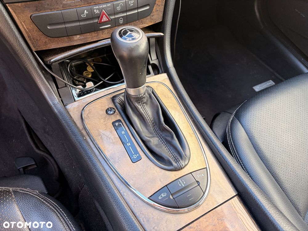 Mercedes-Benz Klasa E 320 CDI Avantgarde - 21