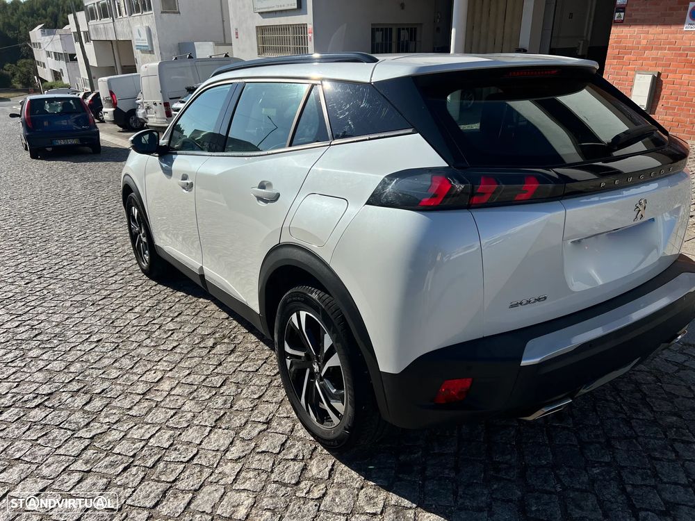 Peugeot 2008 1.2 PureTech Allure - 17