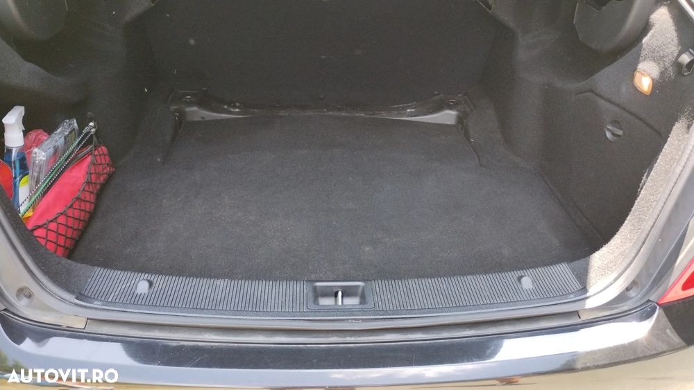 Mercedes-Benz C 200 Avantgarde Edition - 11