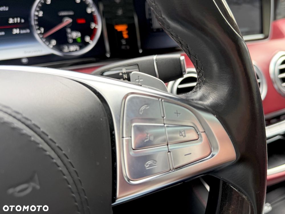 Mercedes-Benz Klasa S 500 4-Matic 7G-TRONIC - 32