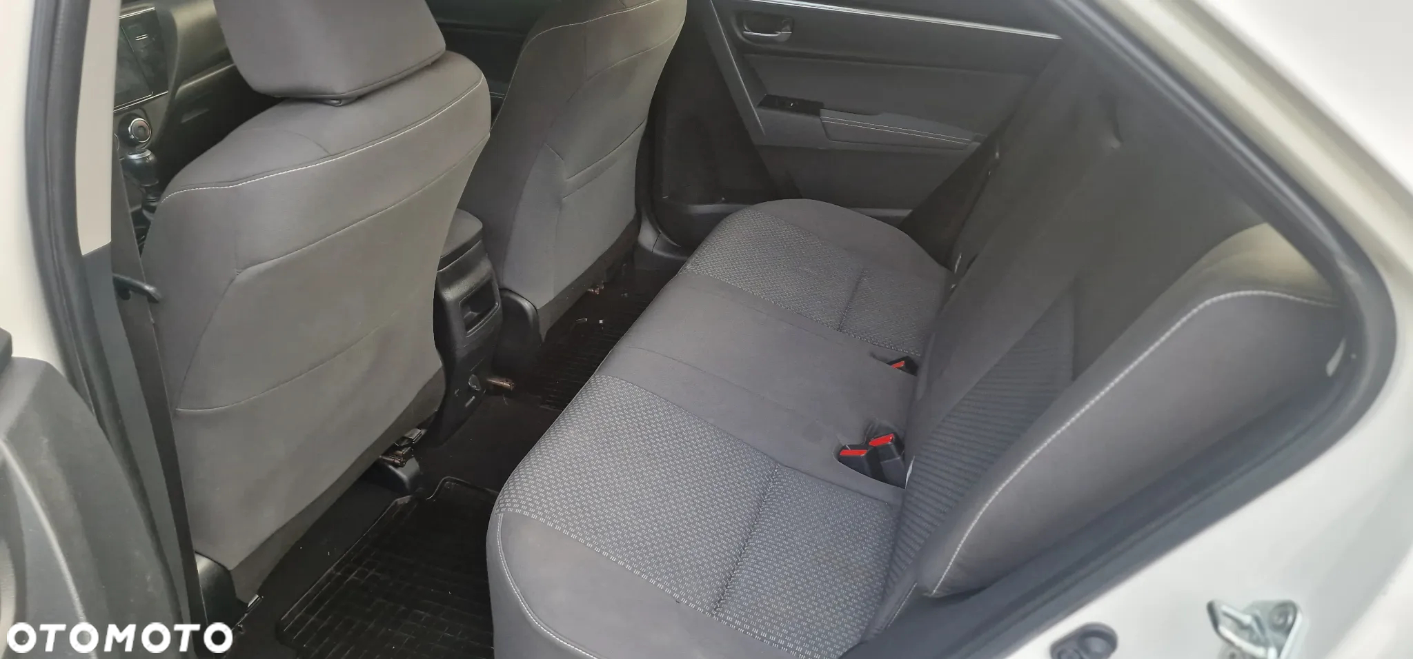 Toyota Corolla 1.4 D-4D Comfort - 19