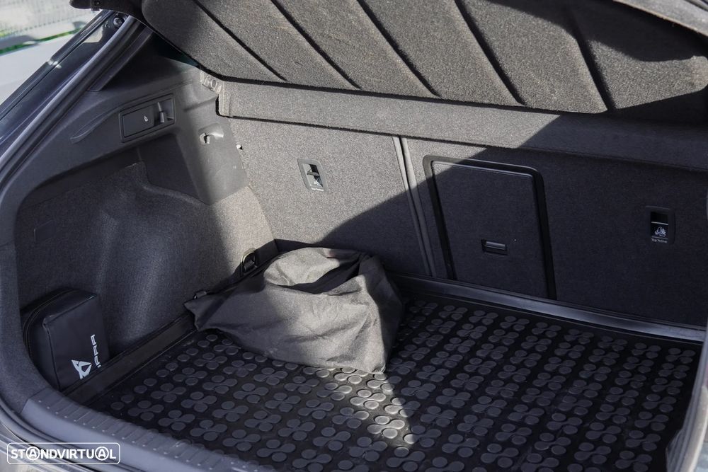 Cupra Formentor VZ 1.4 e-Hybrid DSG Tribe Edition - 26