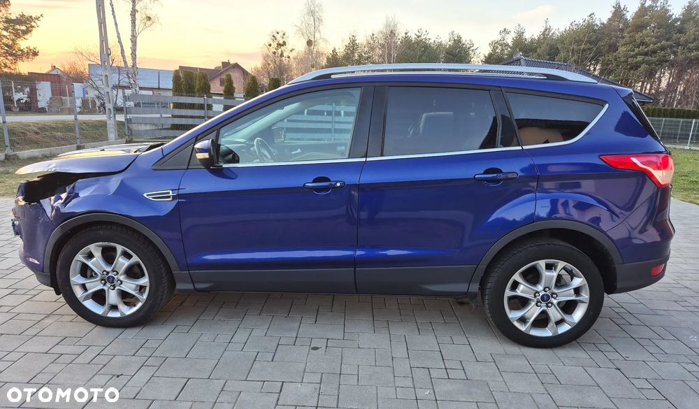 Ford Escape 2.0 EcoBoost AWD Titanium - 6