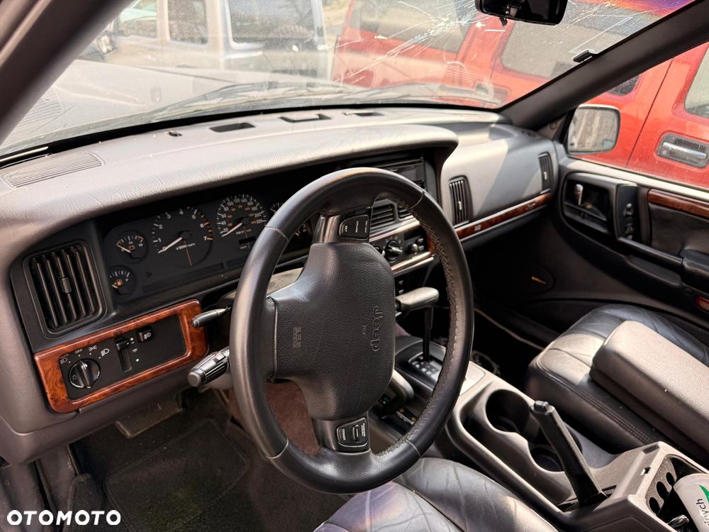 Jeep Grand Cherokee - 3
