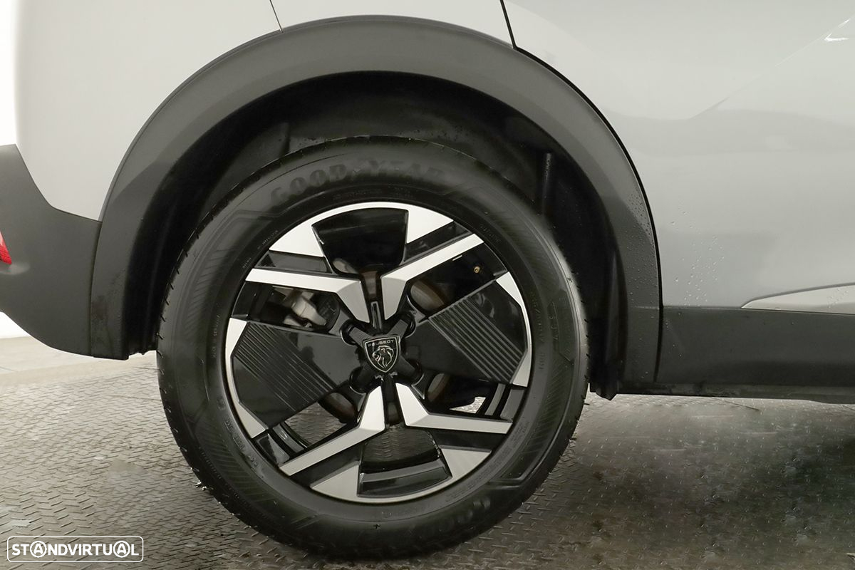 Peugeot 2008 1.2 PureTech Allure EAT8 - 5