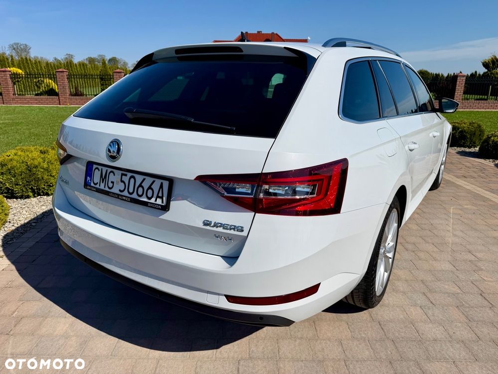 Skoda Superb 2.0 TDI DSG L&K - 13