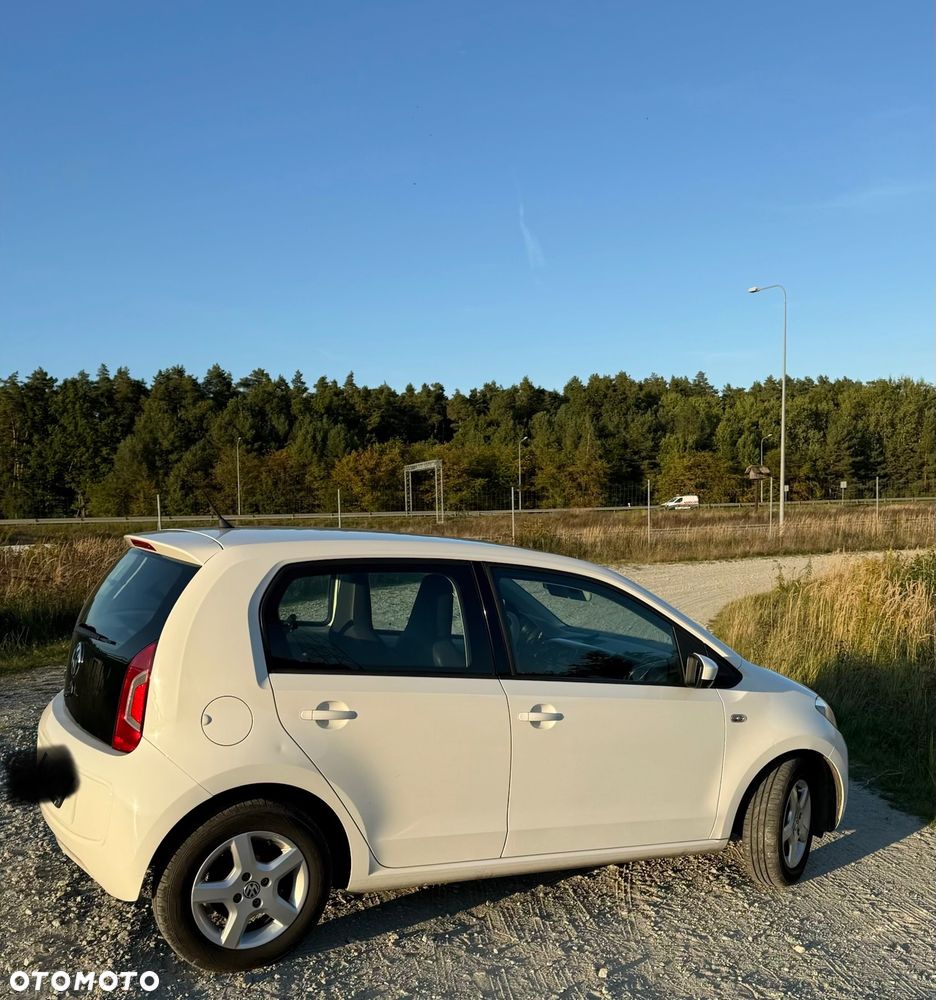 Volkswagen up! - 4