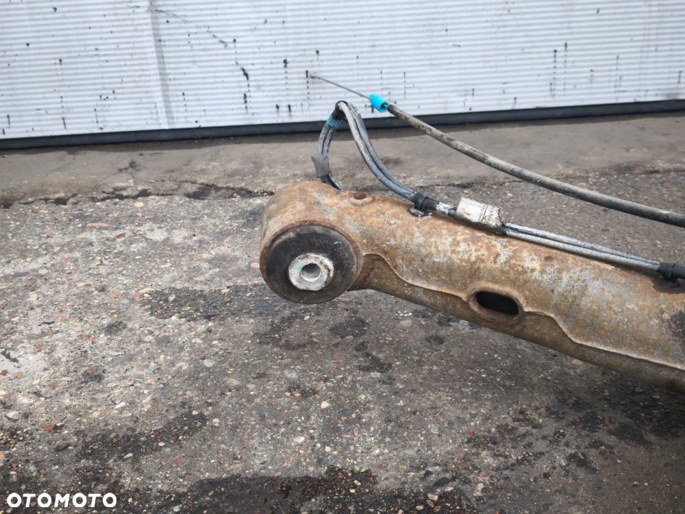 Wahacz tył lewy Mercedes Vito 639 a6393522404 Lift piasta zacisk - 6