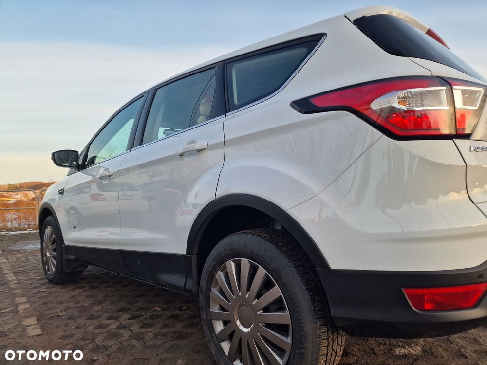 Ford Kuga 2.0 TDCi 4x4 SYNC - 38
