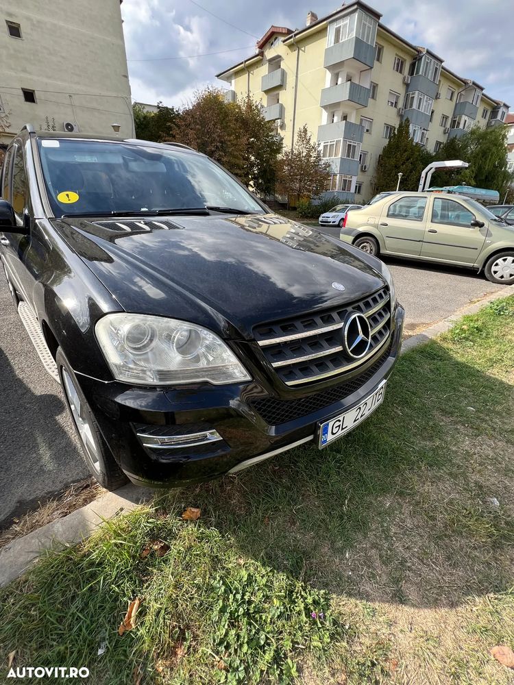 Mercedes-Benz ML - 14