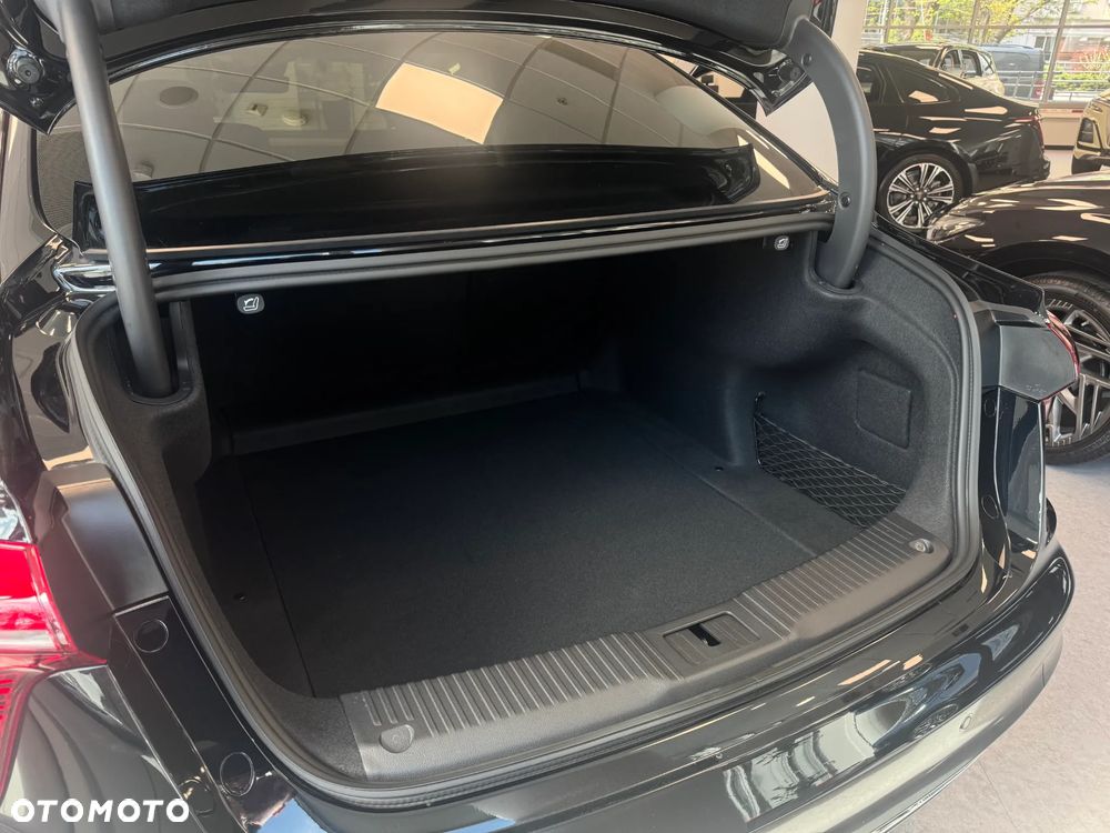 Hongqi H5 2.0T Deluxe - 5