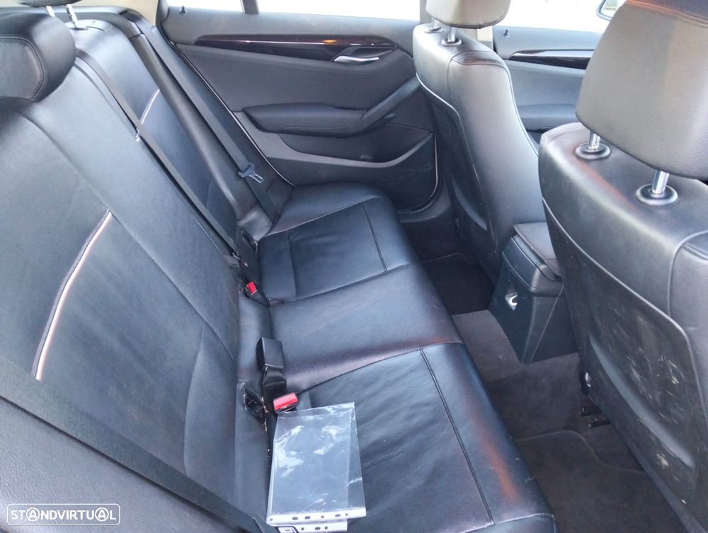 BMW X1 118D X-Drive Ano 2012 - 7