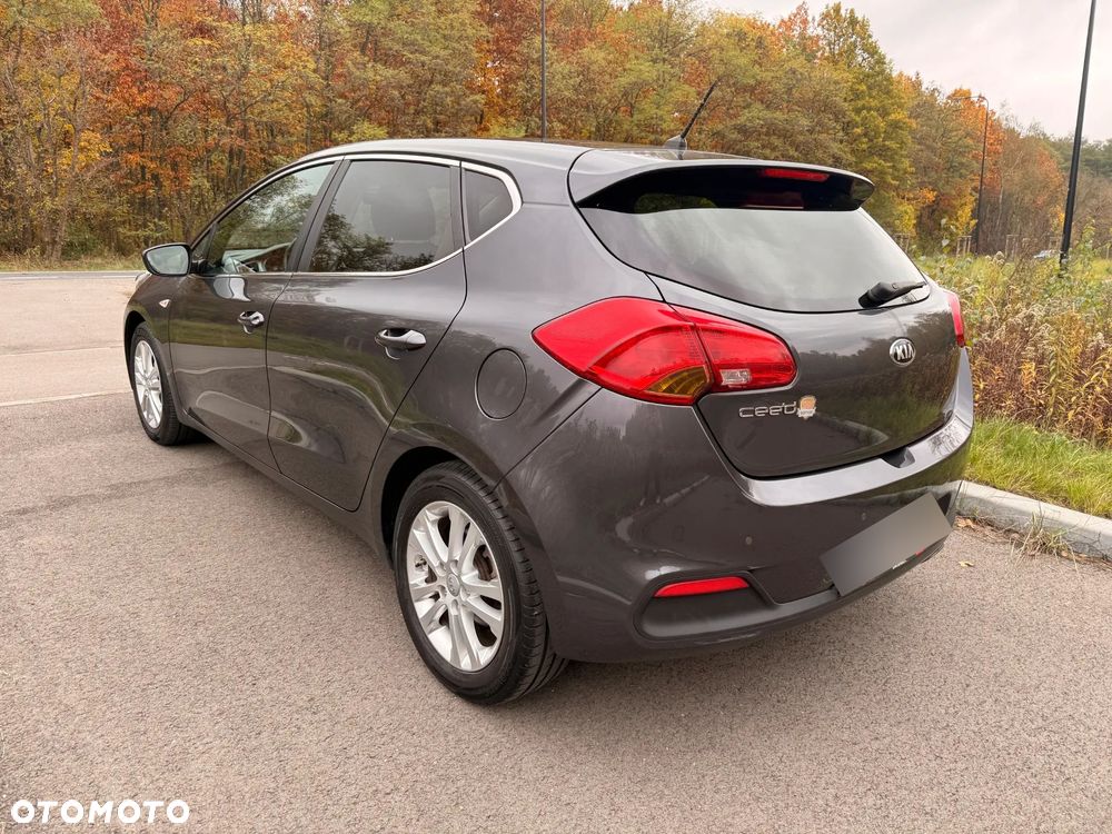 Kia Ceed 2015 photo 5