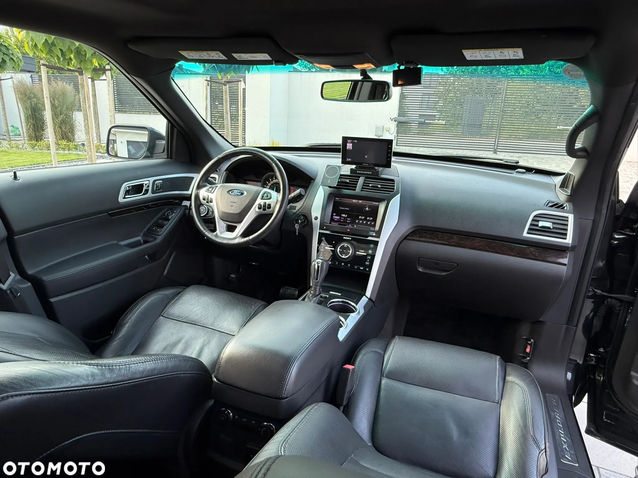 Ford Explorer - 34