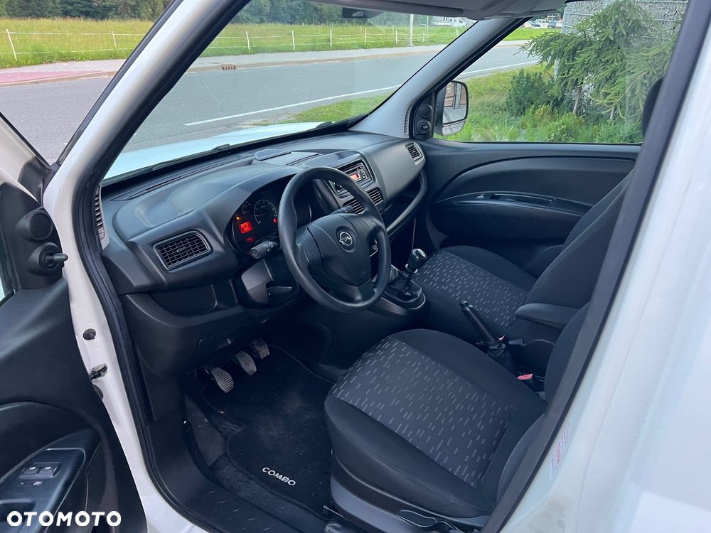 Opel COMBO - 9