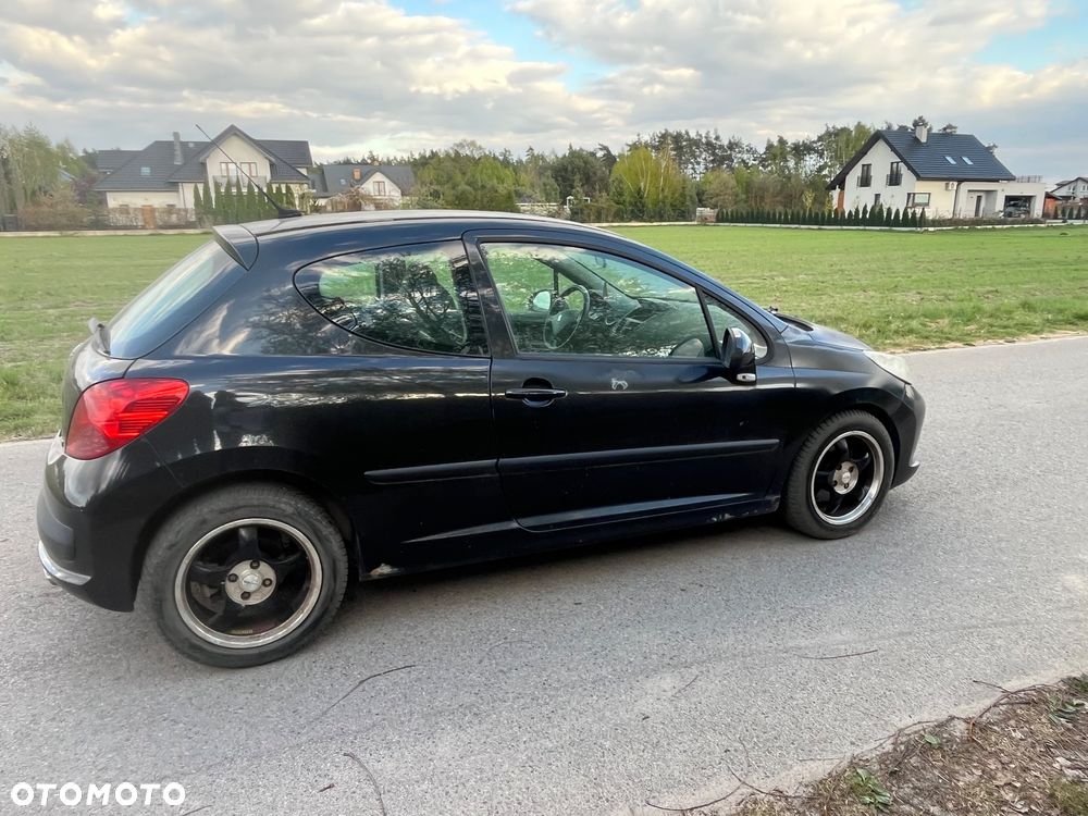 Peugeot 207 90 HDi FAP (Blue Lion) 99G - 6