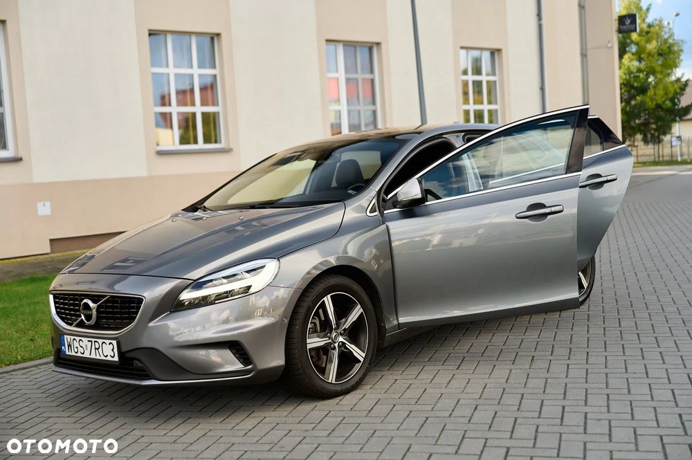 Volvo V40 D3 Geartronic RDesign - 17