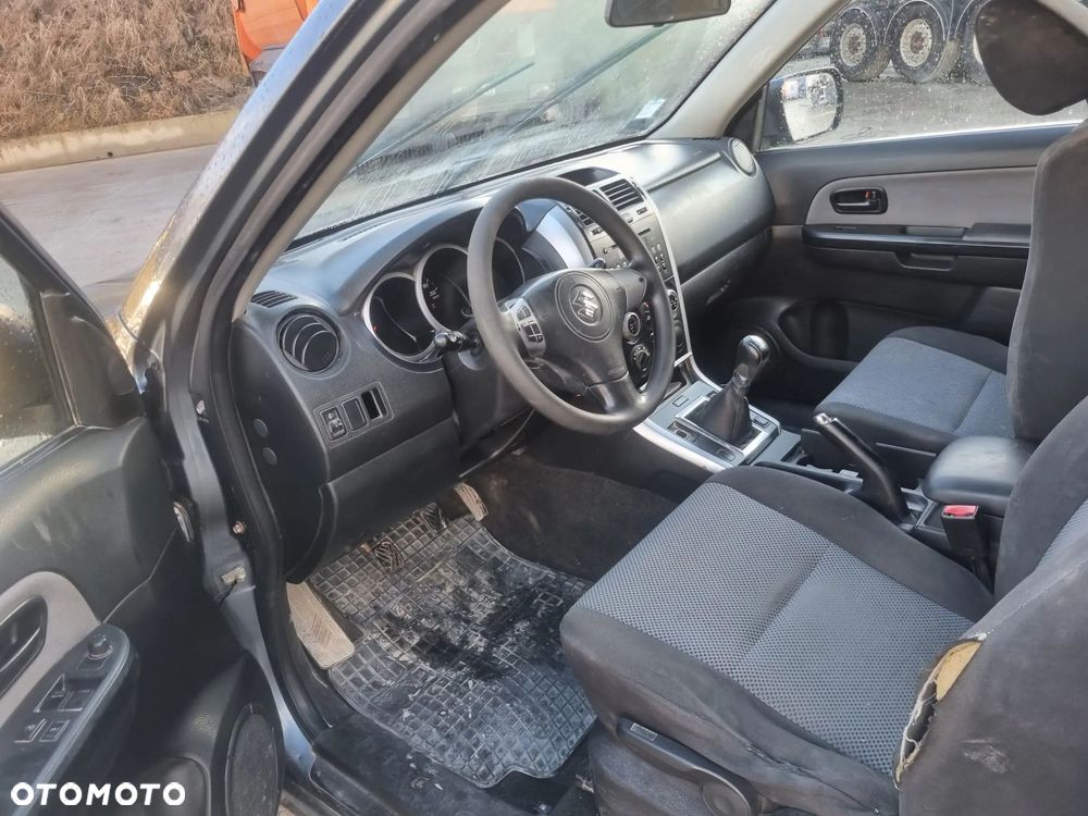 Suzuki Grand Vitara - 10