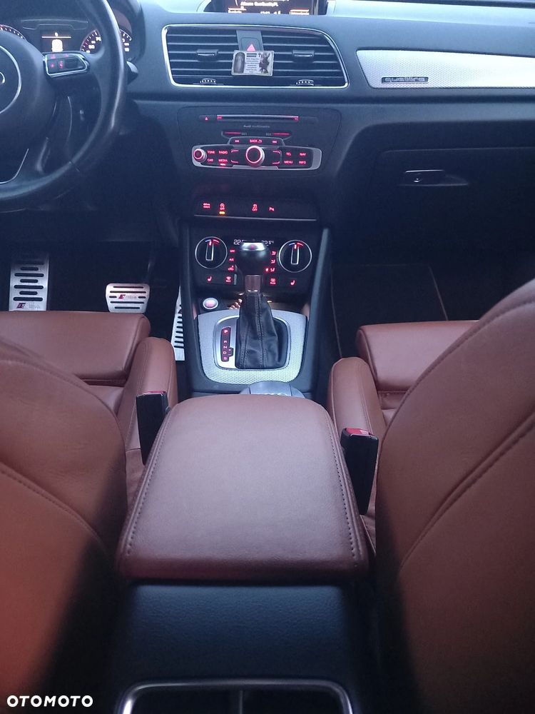 Audi Q3 2.0 TDI Quattro Design S tronic - 8