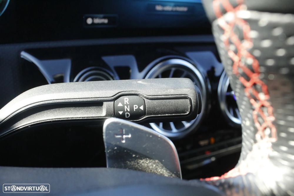 Mercedes-Benz CLA 250 e 8G-DCT AMG Line - 34