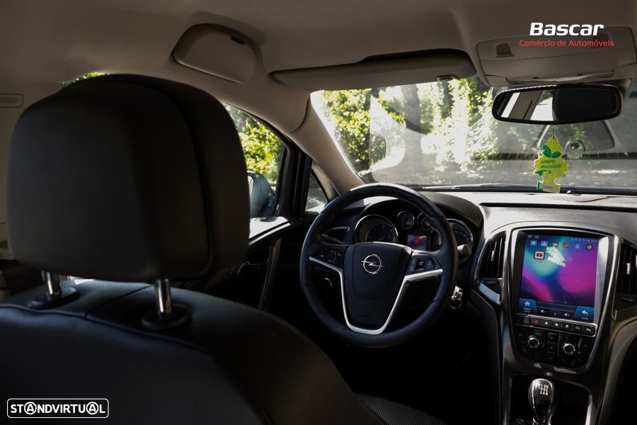 Opel Astra 1.7 CDTI Cosmo - 27