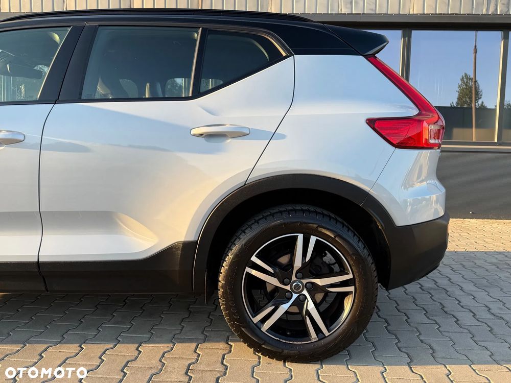 Volvo XC 40 T3 R-Design - 11