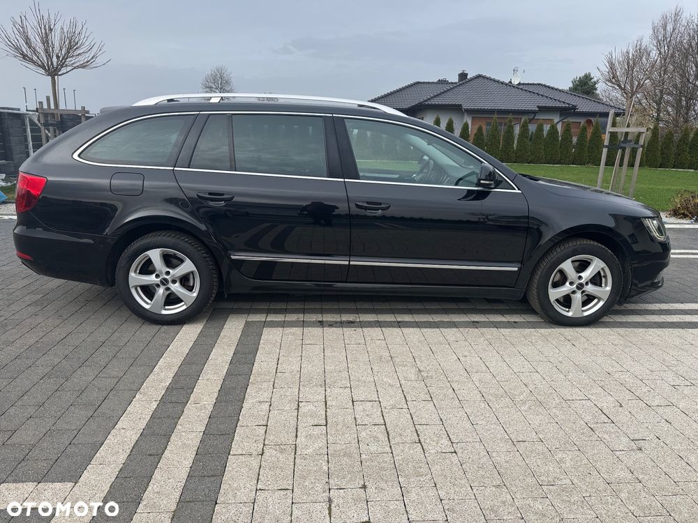 Skoda Superb 2.0 TDI Elegance - 13