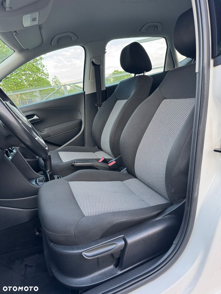 Volkswagen Polo 1.6 TDI Comfortline - 13