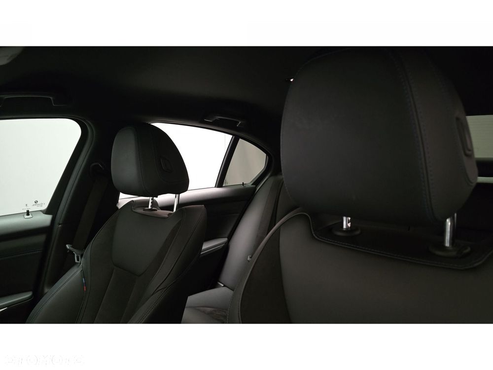BMW Seria 3 320d xDrive mHEV M Sport - 19