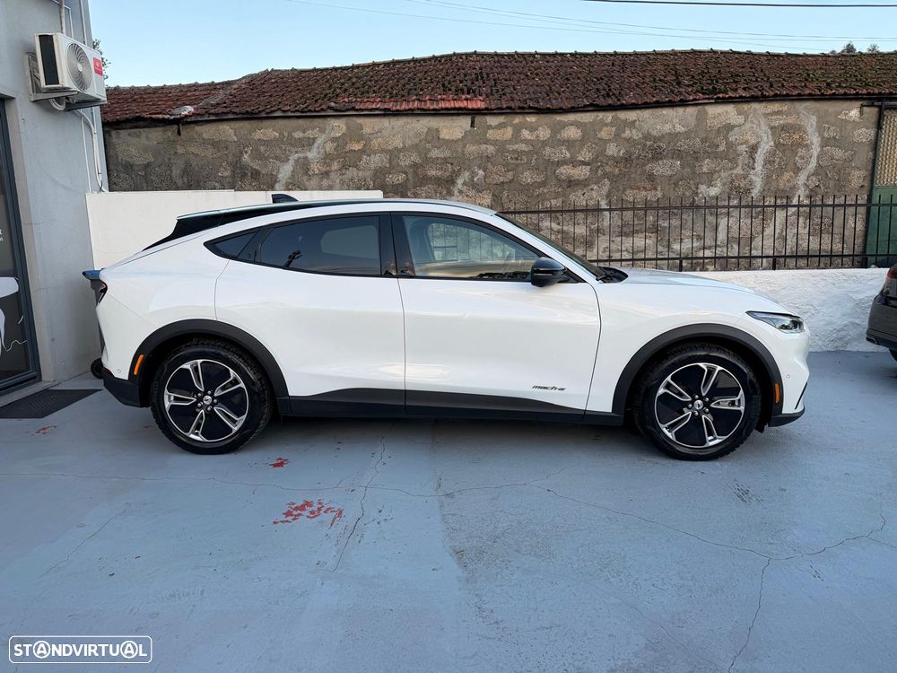 Ford Mustang Mach-E Standard - 2