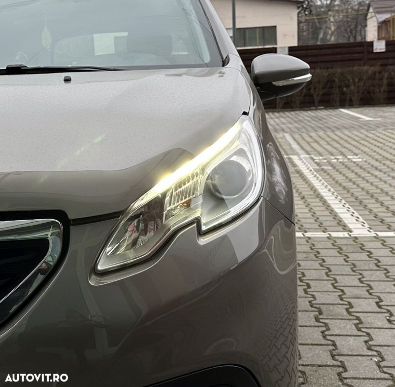 Peugeot 2008 - 12