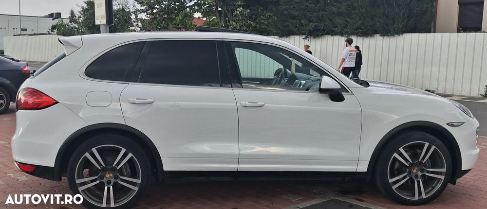 Porsche Cayenne - 3