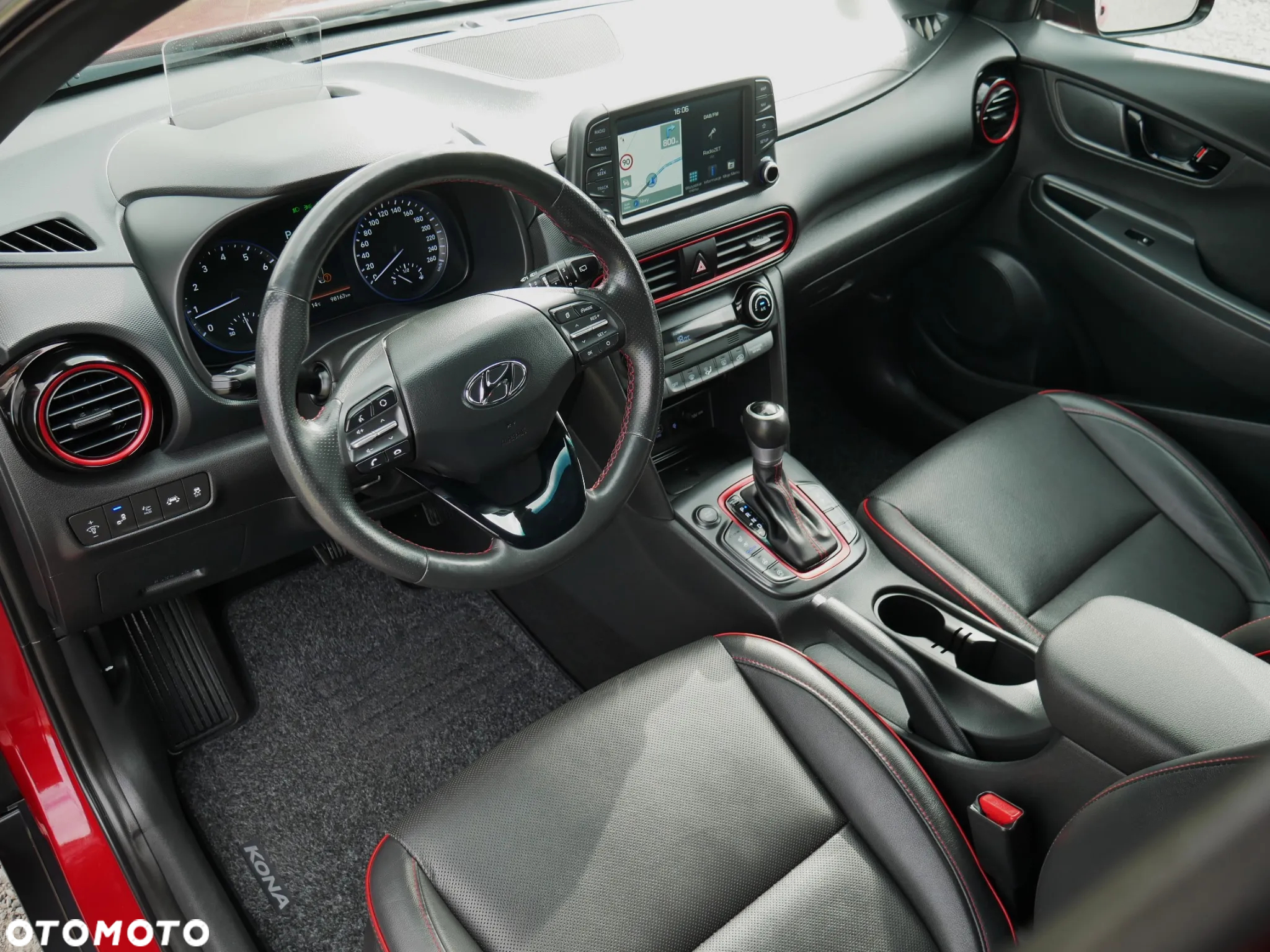 Hyundai Kona 1.6 T-GDI DCT Premium - 22